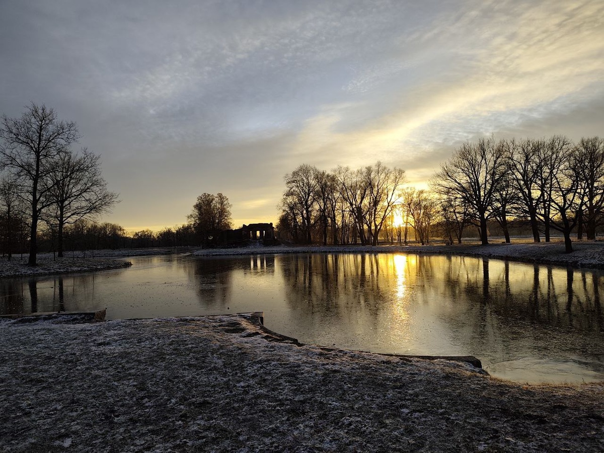 Луговой парк, декабрь 2025 г. // Источник фото: ЖК «Экография. Квартал у Петергофа», застройщик ГК «Охта Групп»