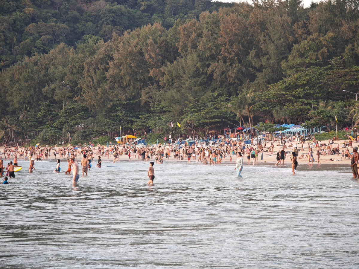 Пляж Най Харн