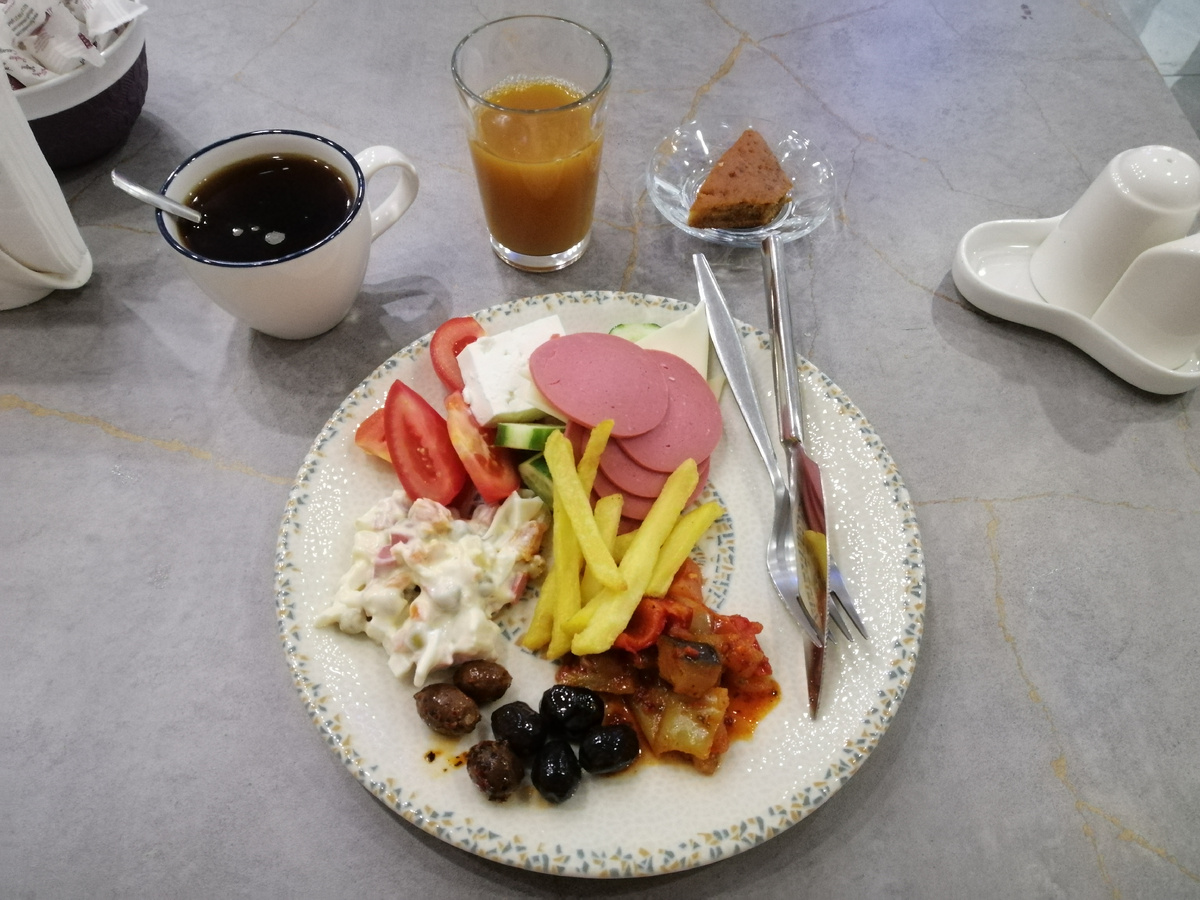 Завтрак в отеле Mayza