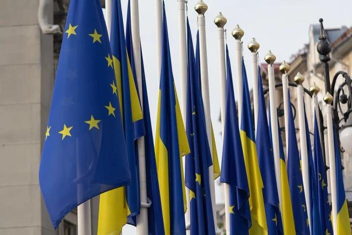 Обложка © Shutterstock / FOTODOM /DmyTo