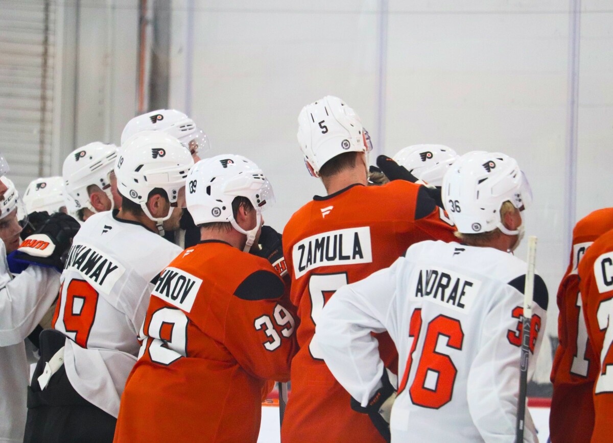     В Филадельфии объяснили выставление Замулы на драфт отказов: спроса почти не было