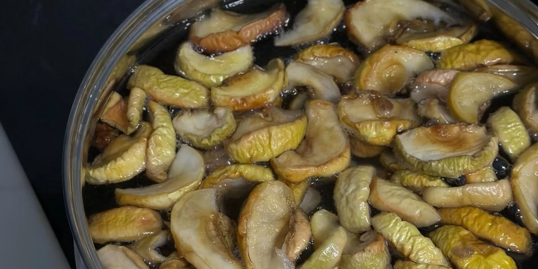 Чёрная смородина, черника, калина и шиповник: почему врачи советуют осторожность после 60 лет