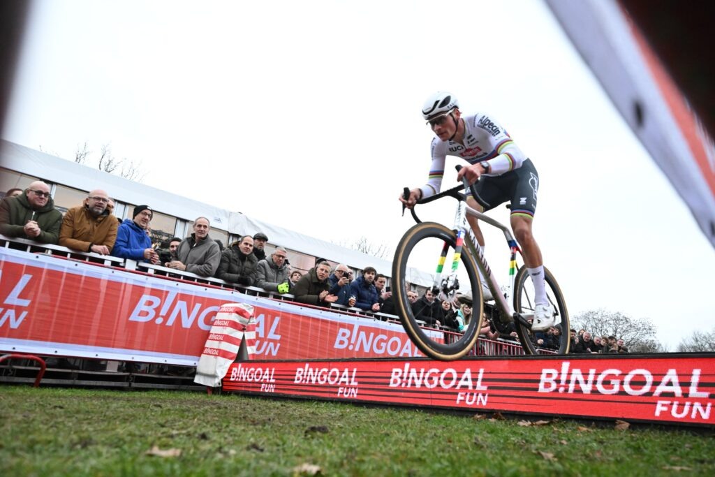    Матье ван дер Пул