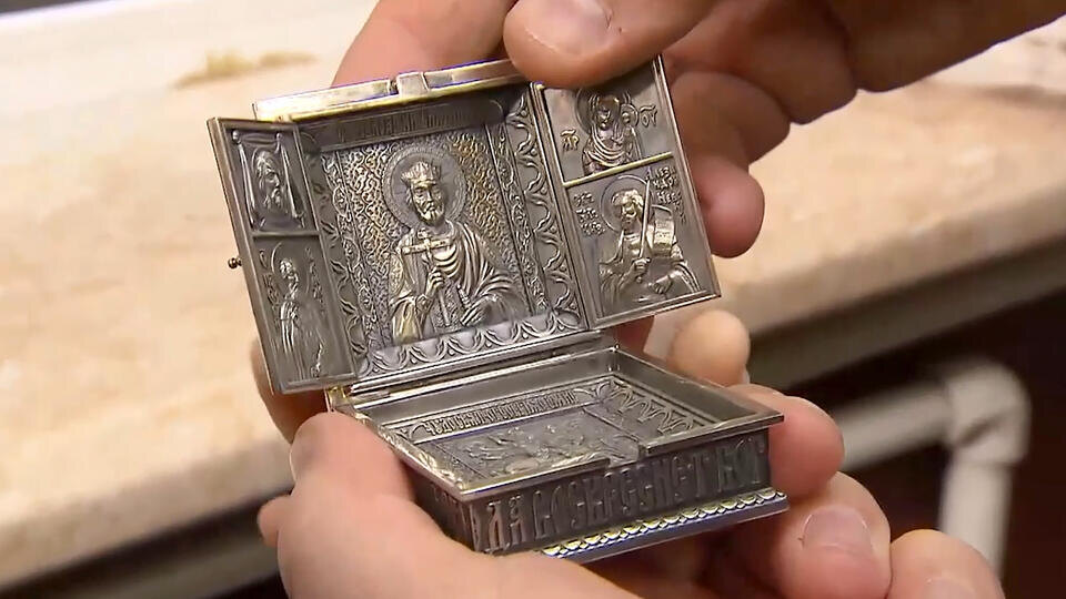     Владелец люберецкой пекарни получил в подарок от Путина икону РЕН ТВ