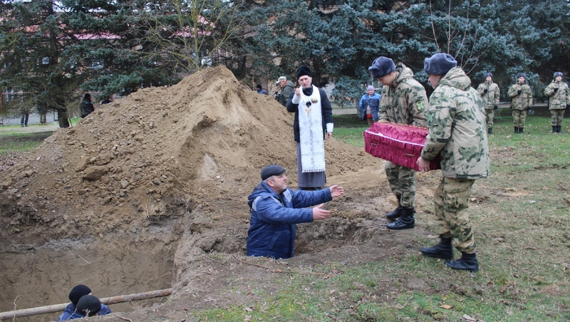    Останки предали земле Фото: Георгиевская епархия
