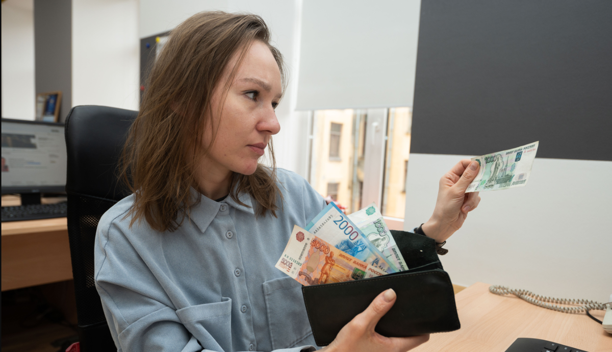 Почему тебе никогда не заработать "большие деньги" - как нас ломают с детства