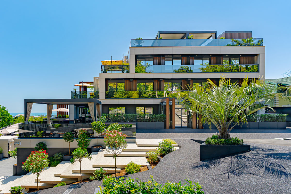 Бутик-отель "Мондриант" в Сириусе