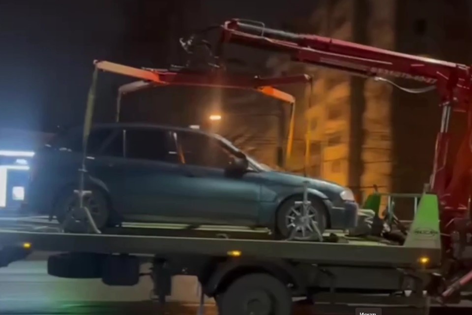    По улицам Твери на иномарке лихачил 16-летний подросток. В списке нарушений: тонировка, прекращённая регистрация и отсутствие прав. В списке наказаний – штрафы, а потом нагоняй от мамы. Фото: пресс-служба Управления Госавтоинспекции по Твери.