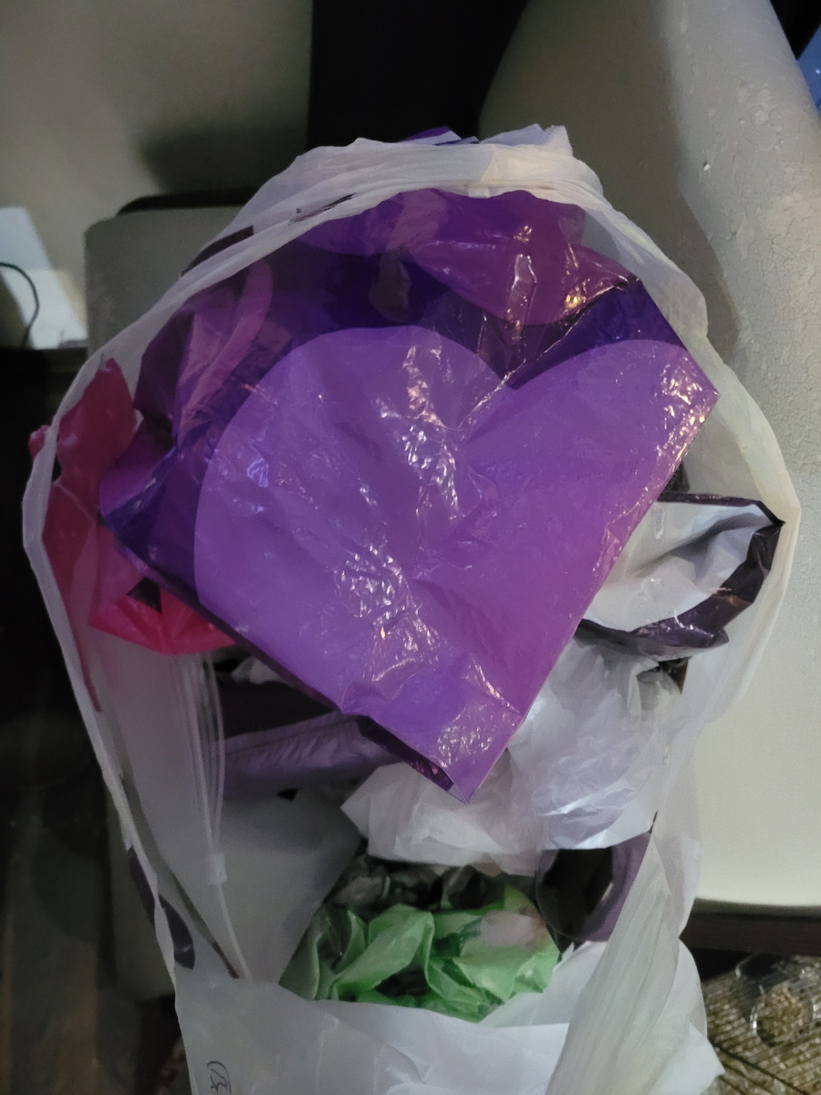 Мой пакет с пакетами. Я уже пол года назад писала на эту тему, но... как видите... похоже на вредную привычку 