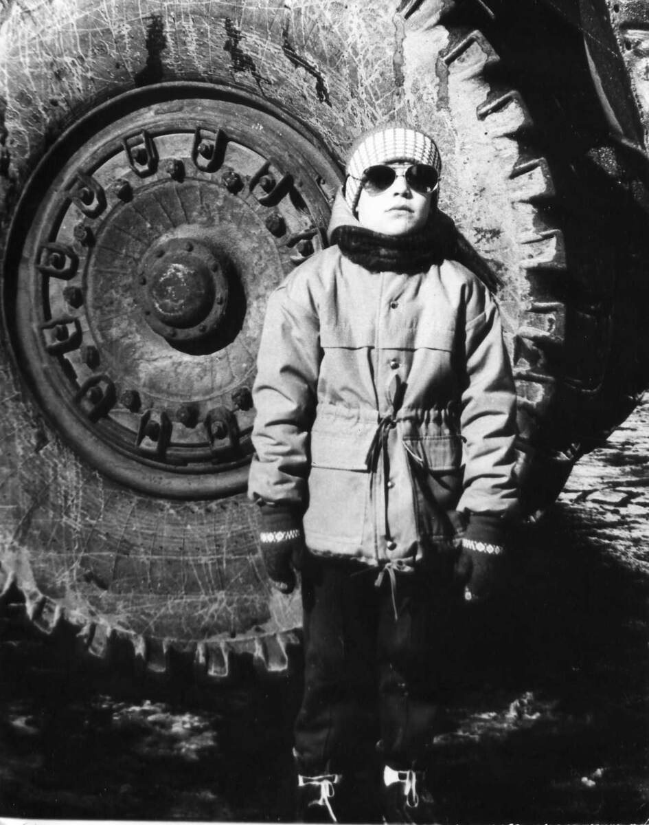 Фото автора. 80 годы двадцатого века. Переднее колесо БелАЗ–548.