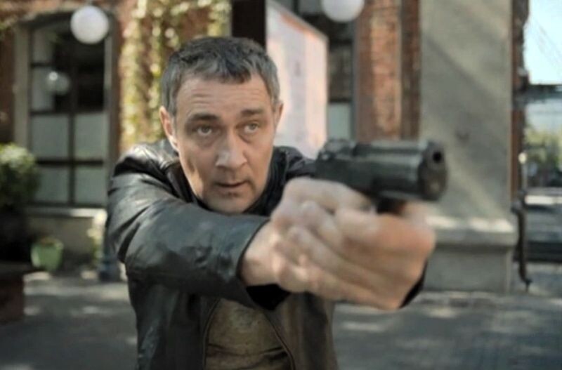 Константин Юшкевич из-за дедовщины ушёл из Ленкома, а затем стал играть главные роли в кино