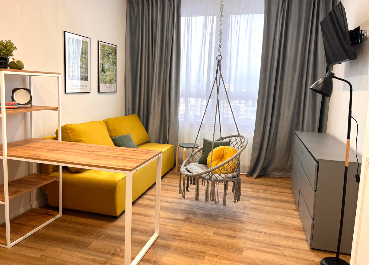 Фото, когда только начали сдавать.