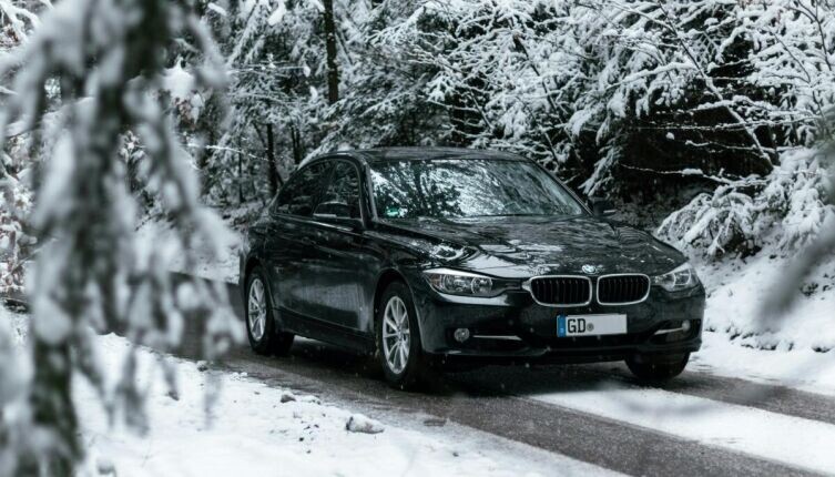    Кому можно передать автомобиль для поездок и когда нужна доверенность? Фото: Christian Wiediger on Unsplash