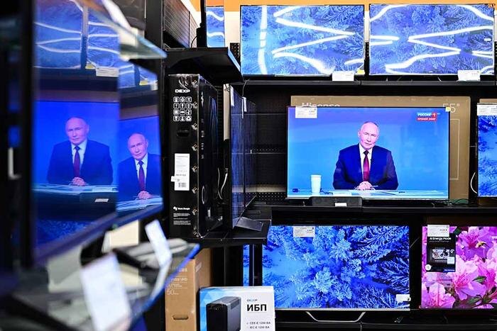 Трансляция программы «Итоги года» с президентом России Владимиром Путиным. Фото © ТАСС / Николай Бурматов