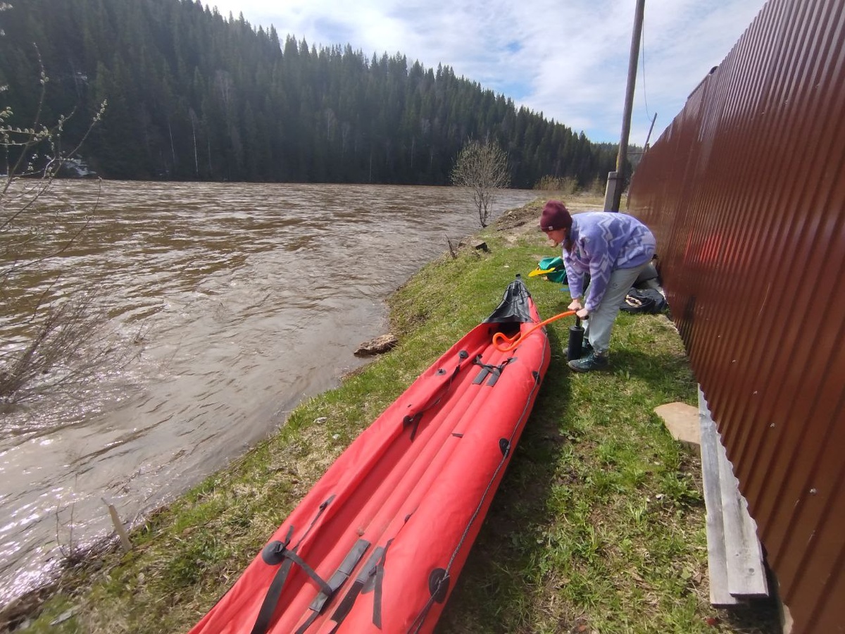 Накачиваем байдарку