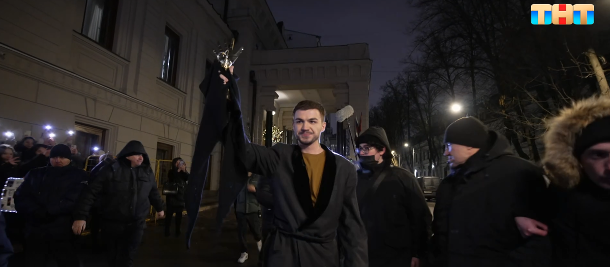 Триумф и рука победителя. Влад Череватый.