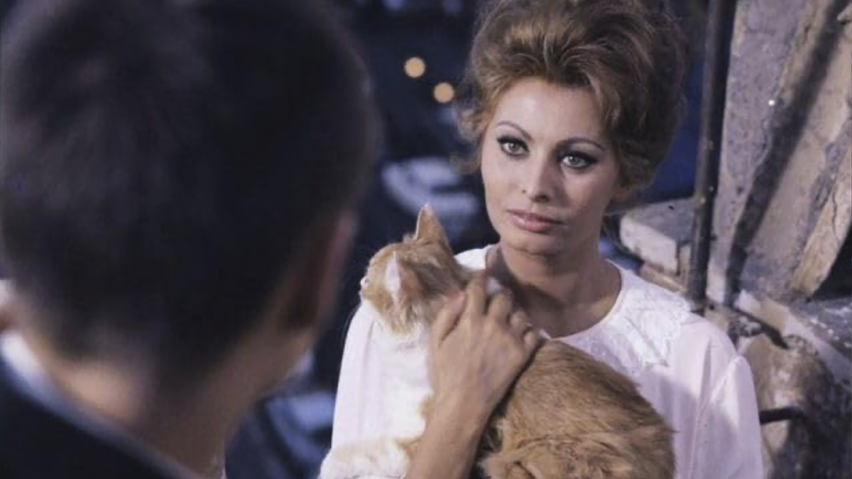 Кадр из фильма "Вчера, сегодня, завтра"