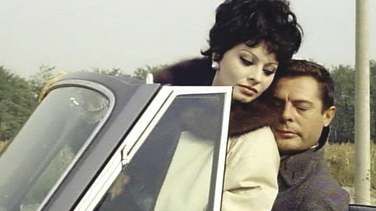 Кадр из фильма "Вчера, сегодня, завтра"