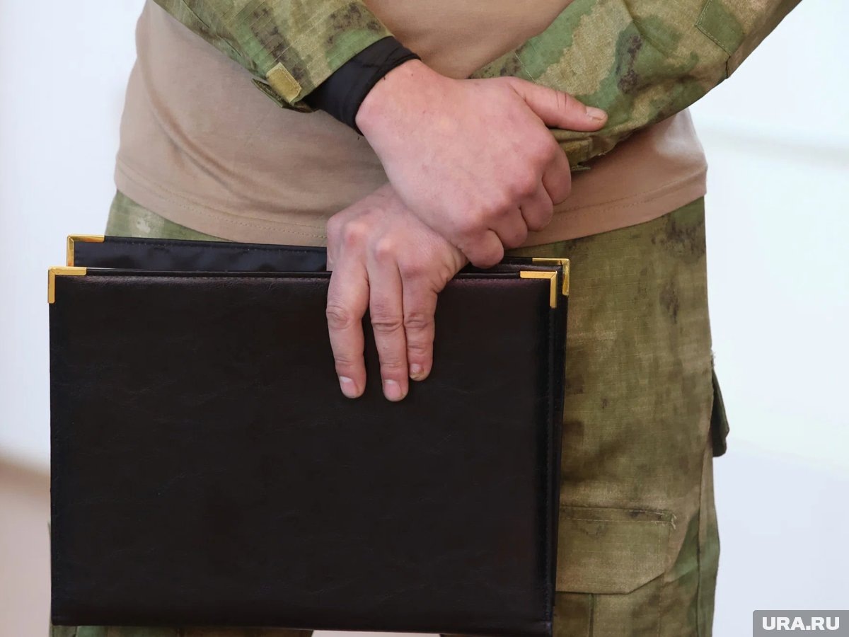     Военнослужащие активно занимаются наставничеством молодежи