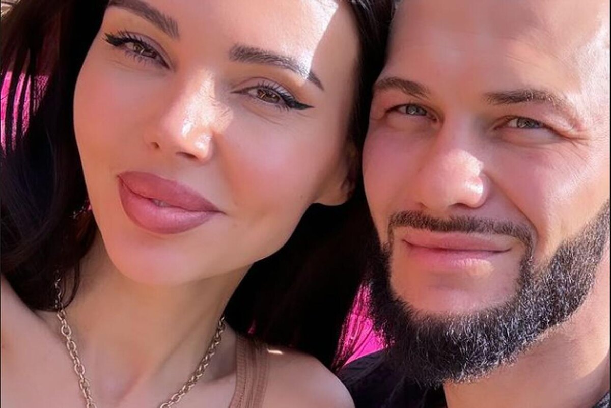    Оксана Самойлова и Джиган соцсети