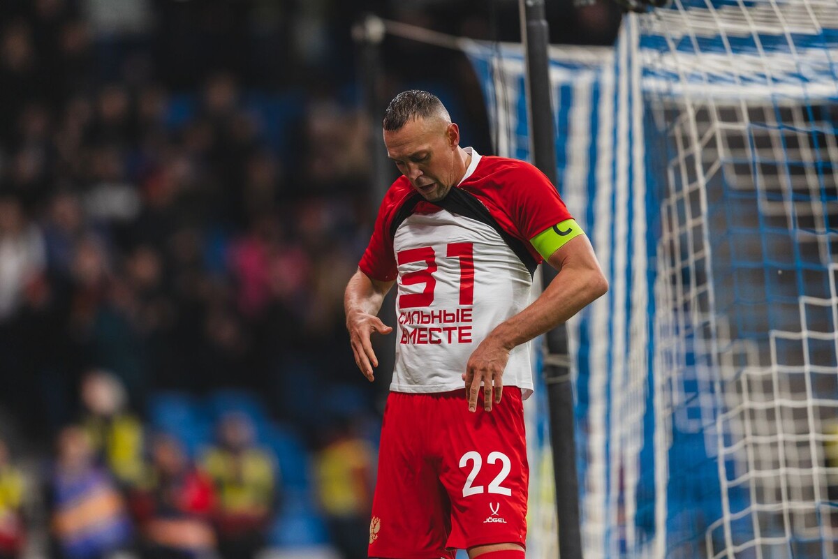 Артем Дзюба после установления рекорда по количеству голов в сборной. Фото РФС 