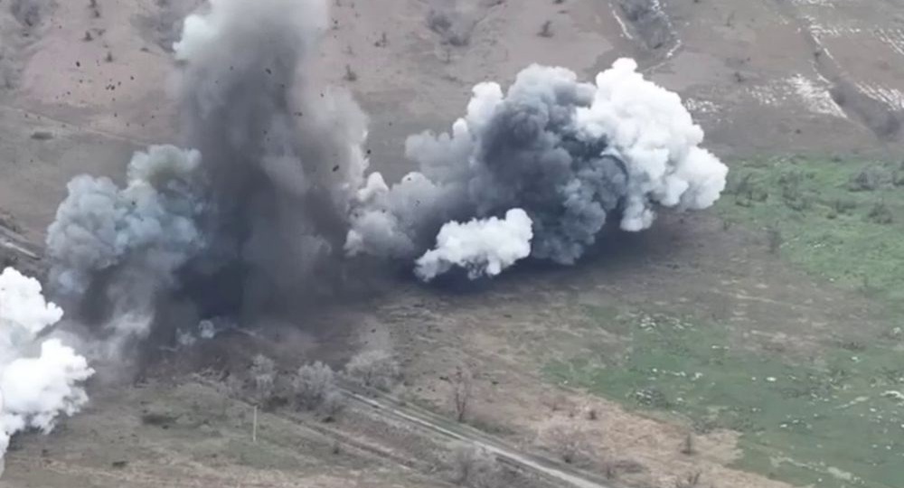 Взрыв гигантской мины ВСУ показали на видео