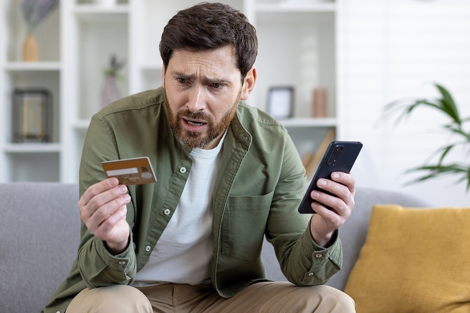    РИАН: мошенники начали предлагать россиянам инвестировать премии Shutterstock