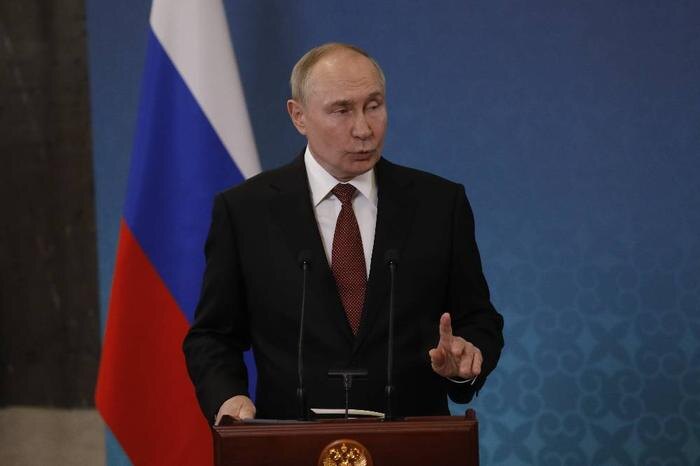 Владимир Путин. Обложка © Life.ru