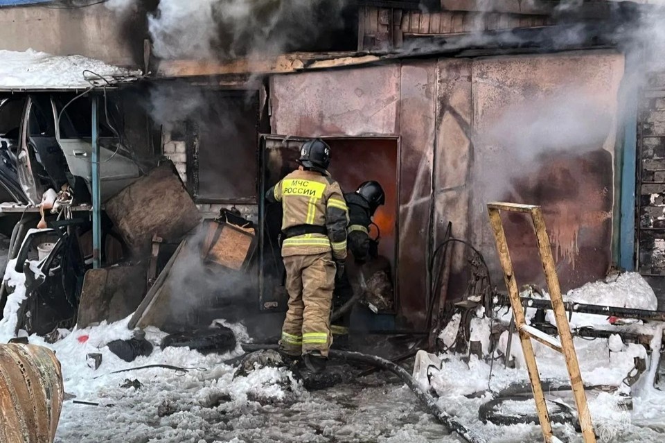   На данный момент возгорание локализовано. Фото: МЧС по Челябинской области.
