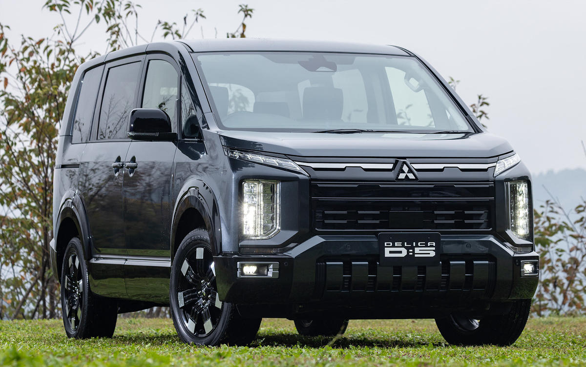Внешний вид Mitsubishi Delica D:5 после обновления