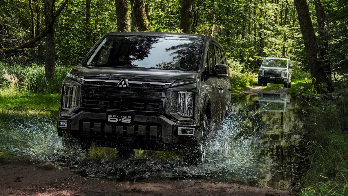 Обновленная Mitsubishi Delica D:5