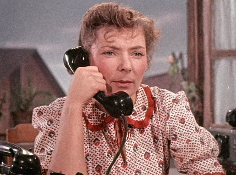    Ольга Аросева с детства ходила в театральную студию и участвовала в школьных постановках. В юности она занималась сначала в цирковом, а затем в театральном училищах. Кадр из фильма «Урок жизни» / Legion-Media / Кадр из фильма «Гость с Кубани» / Mosfilm