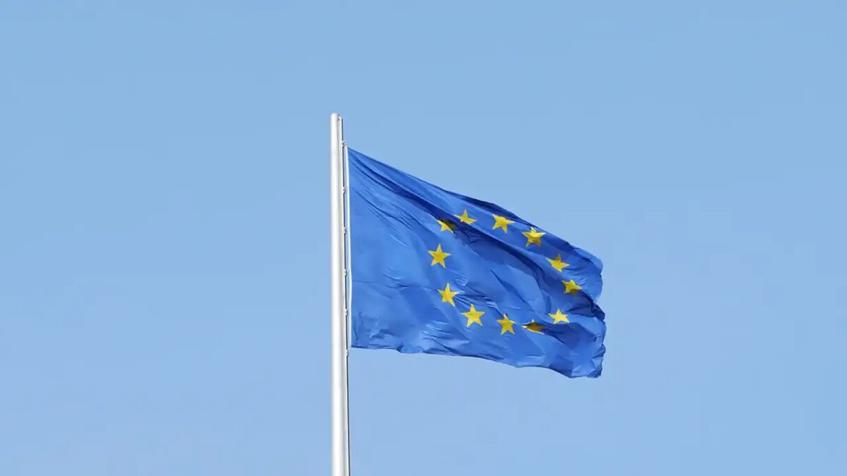    Флаг ЕС. © unsplash.com / Dmitrii E