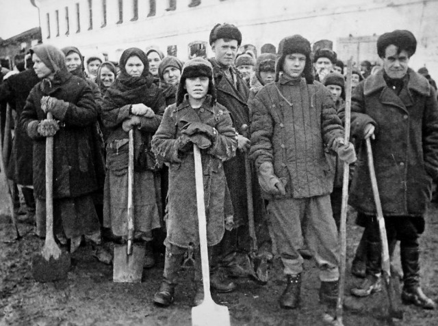 План "Барбаросса": как немцы собирались остановиться на линии Астрахань-Архангельск