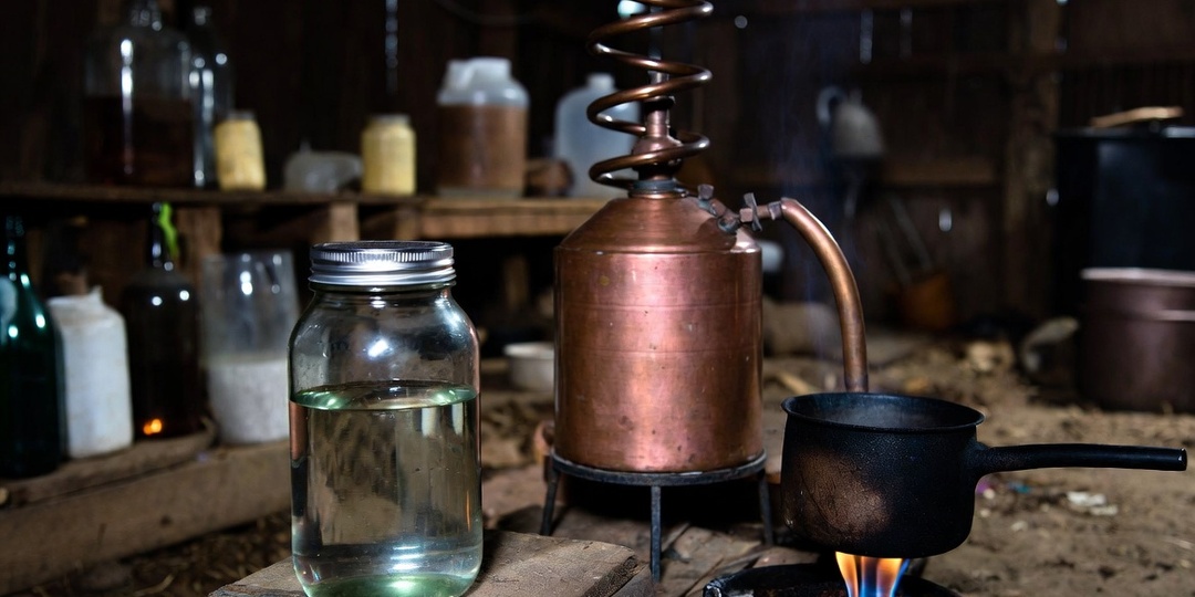 Тайное ремесло: Как делали самогон, когда это было запрещено