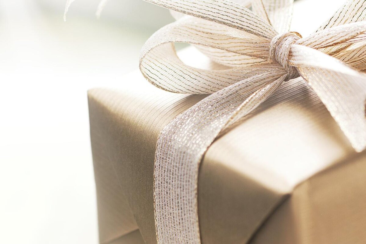    Вместо носков и конфет: что дарить старшему на новый год, чтобы тронуть до слез Freepik