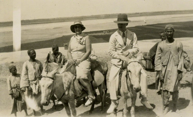 Агата и Макс в археологической экспедиции