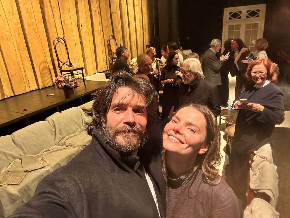    Максим Матвеев и Елизавета Боярская на сценеСоцсети Максима Матвеева