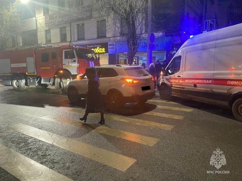    Бригады скорой медицинской помощи оперативно приехали на места ДТП.