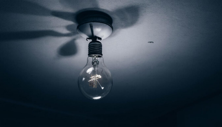    Фото сгенерировано нейросетью Kandinsky Лаура Акопян