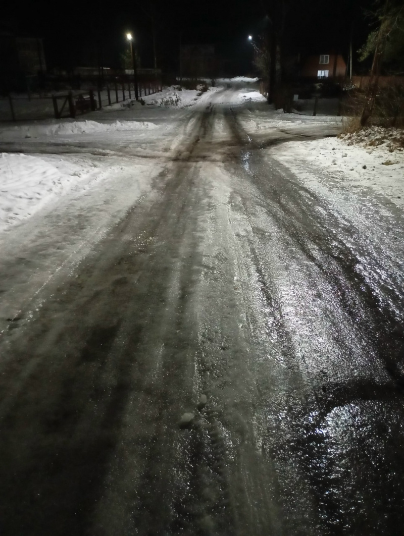    Жители поселка Карелии, где заледенели дороги, ищут администрацию«Благоустройство поселка Пиндуши и округа»