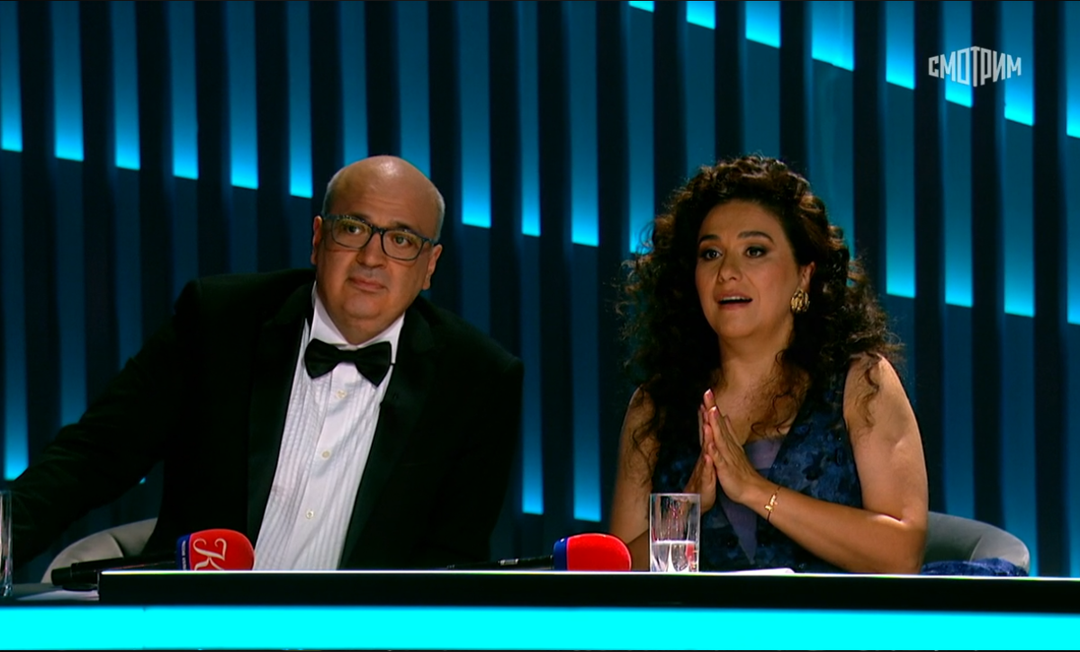 ГЕОРГИЙ   ИСААКЯН   И   АННА  АГЛАТОВА