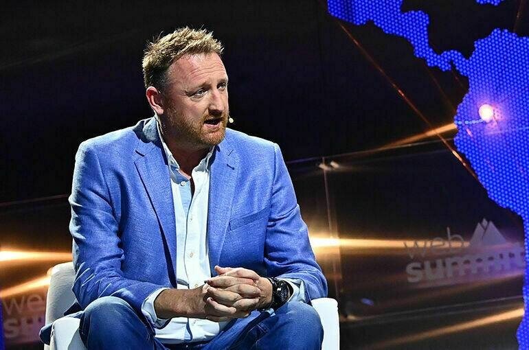    Крошечная элита ЕС и НАТО пытается сжечь континент — Боуз