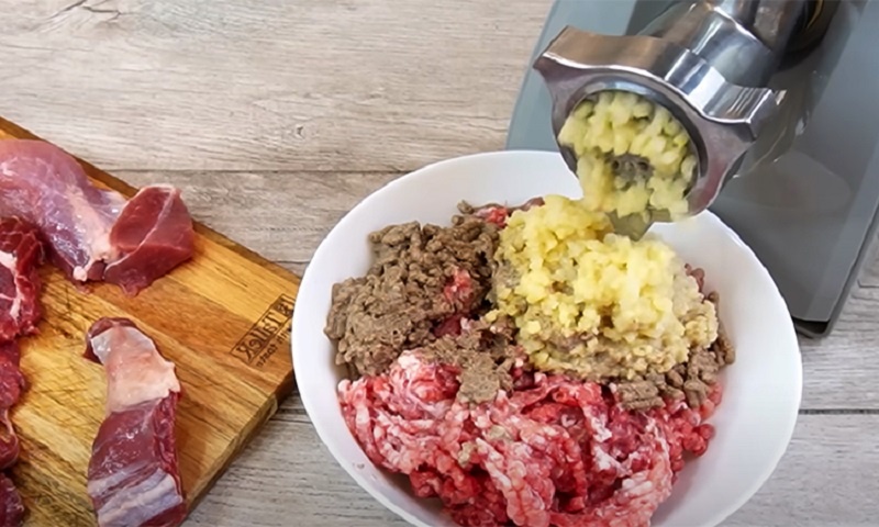 Красиво подаём к праздничному столу самое обычное картофельное пюре и котлеты