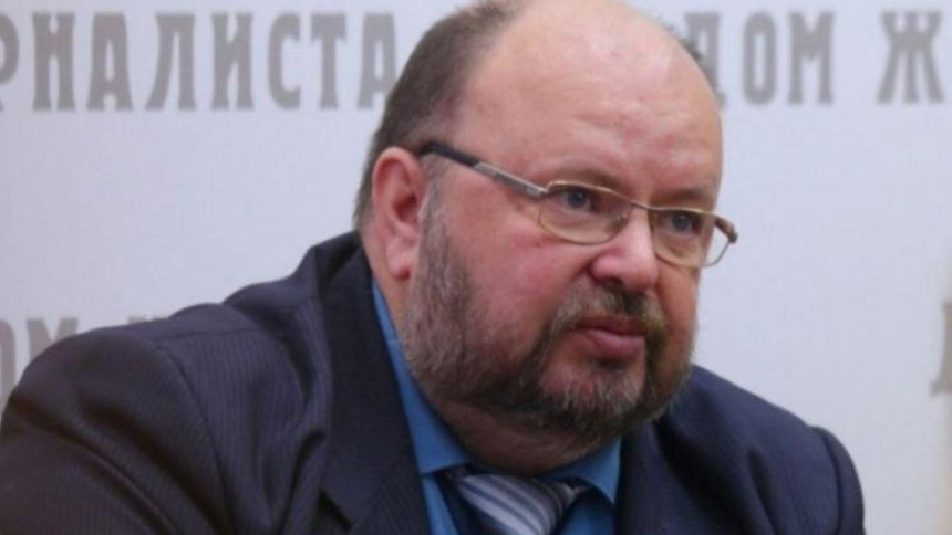 Главврачом, попавшим в ДТП под Омском, оказался Максим Стуканов – он в реанимаци