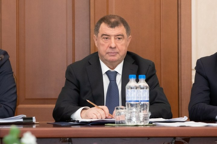 Вице-премьер Карачаево-Черкесии Байчоров получил условку за участие в хищении 56,8 млн