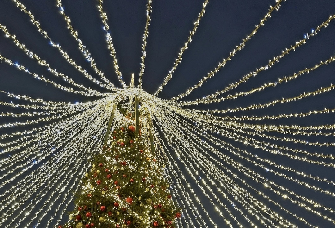 Новогодняя ёлка на Красной площади несколько лет назад.