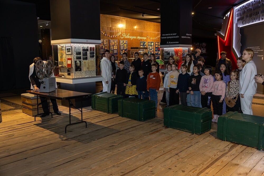    Благотворительная Елка Победы собрала в Музее Победы около 500 детей