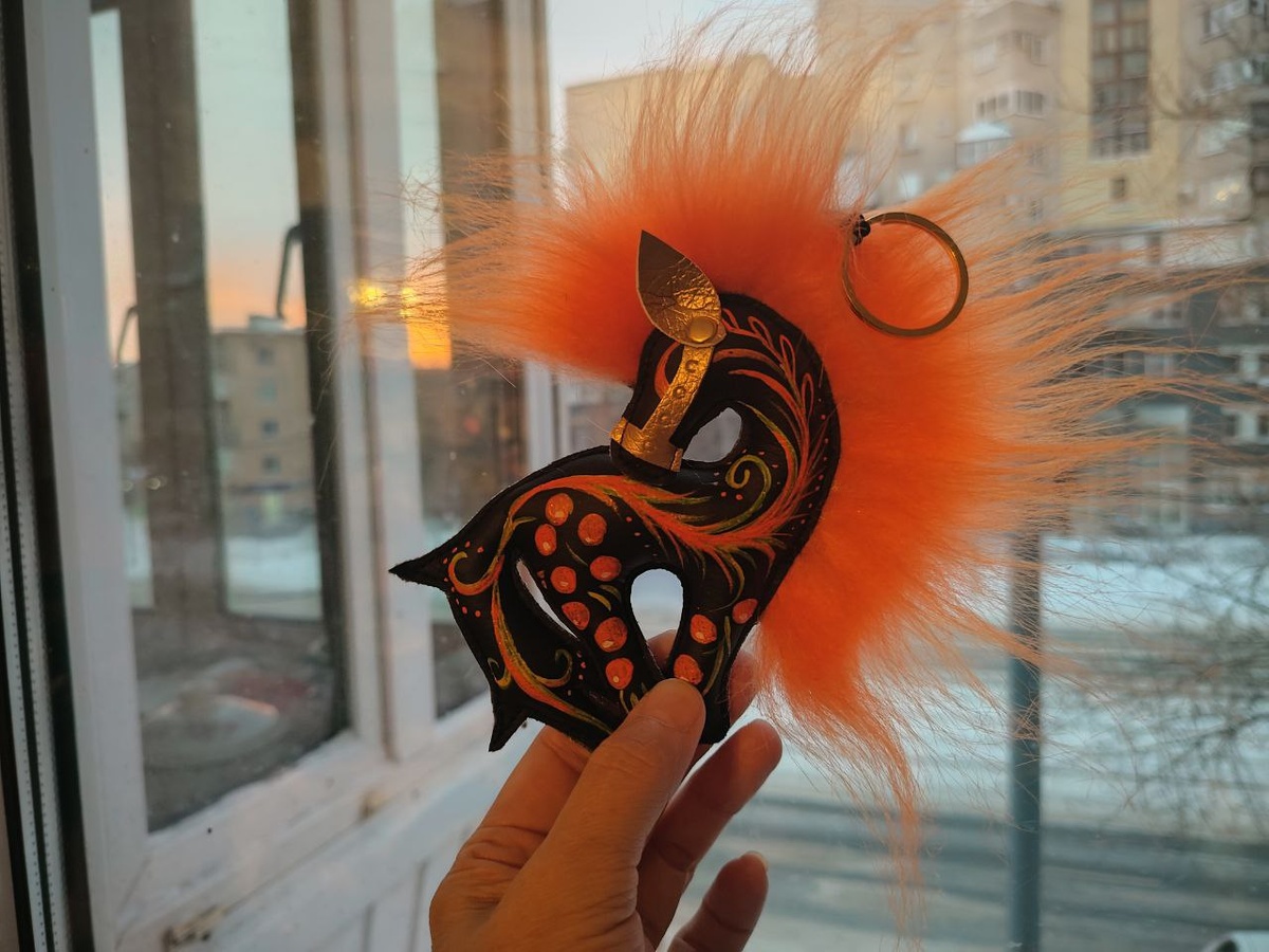 один из коней 