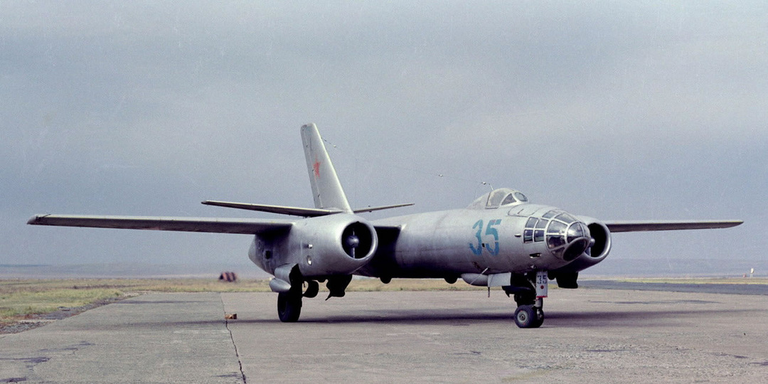 Ил-28: свист ВК-1, "пятачок" штурмана и тишина после гула. Воспоминания из кабины.